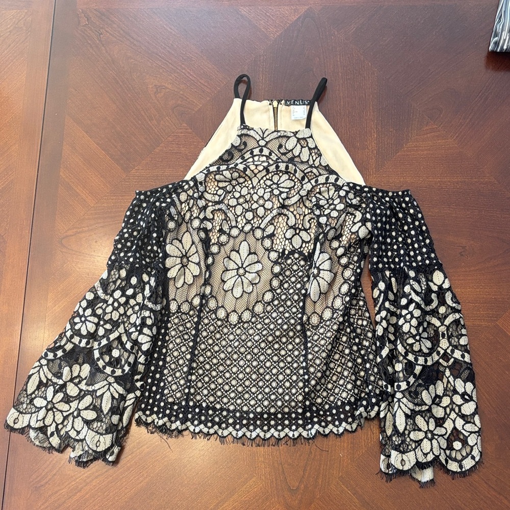 Venus Black & Cream Lace Cold-Shoulder Top